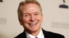 Bob Mackie, designer who dressed Marilyn Monroe, Elton John and Cher, dies at 87