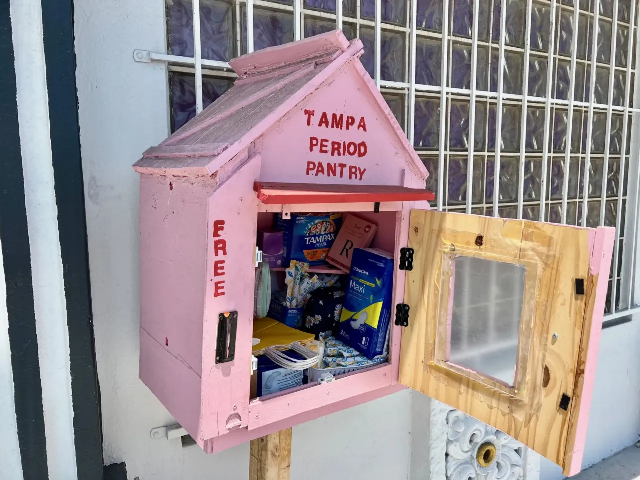 The Tampa Period Pantry offers free menstrual hygiene products like tampons and pads, as well as other items to help during periods like heating patches for cramps or sanitary wipes.