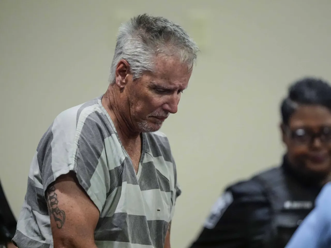 The Georgia high school shooting suspect won't face death penalty, judge says 1 Colin Gray, 54, the father of the suspected Apalachee High School shooter, enters the Barrow County Courthouse in Winder, Ga., on Friday.