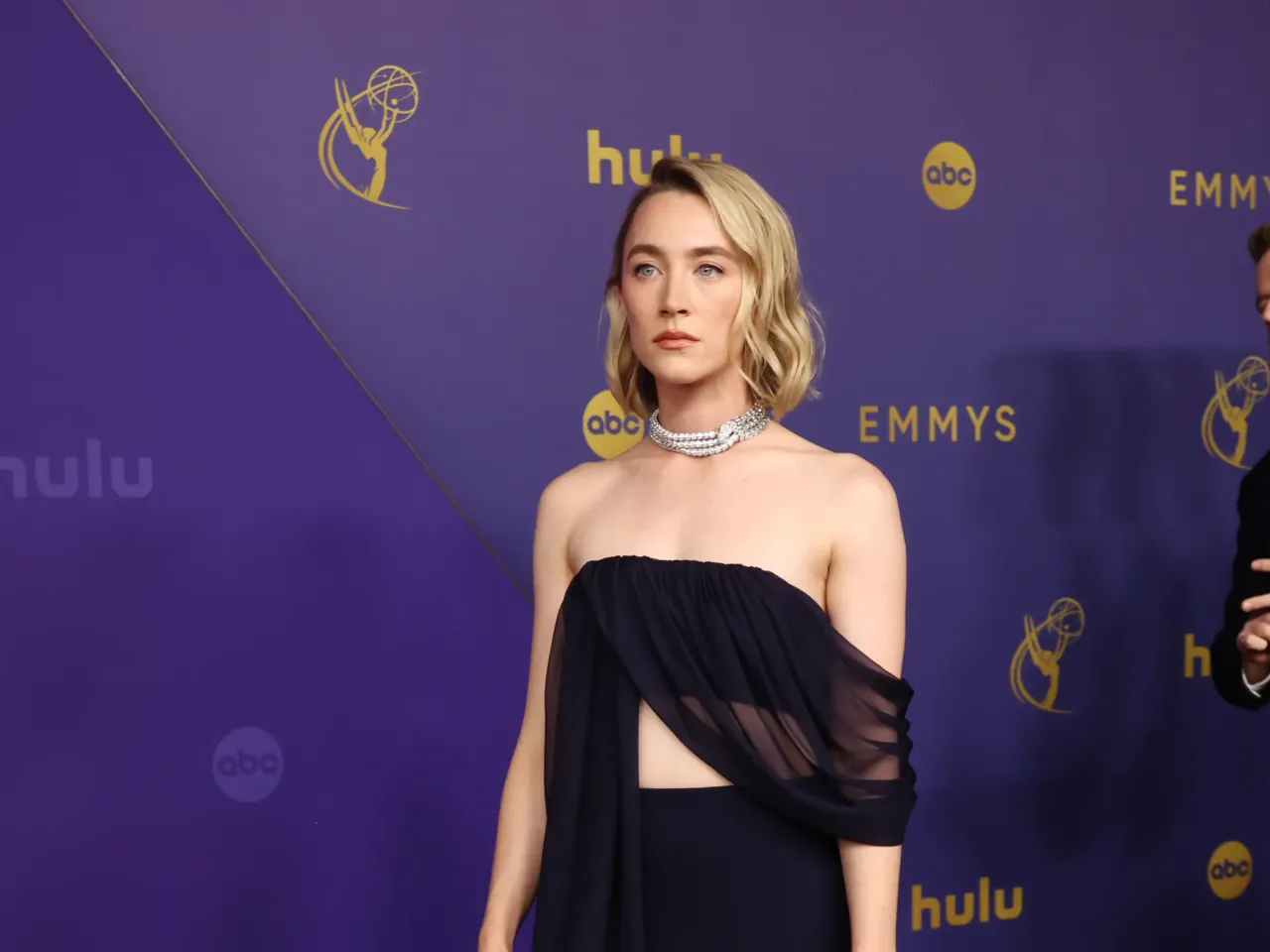 Check out the fashion as stars arrive at the 2024 Emmys red carpet 28 Saoirse Ronan