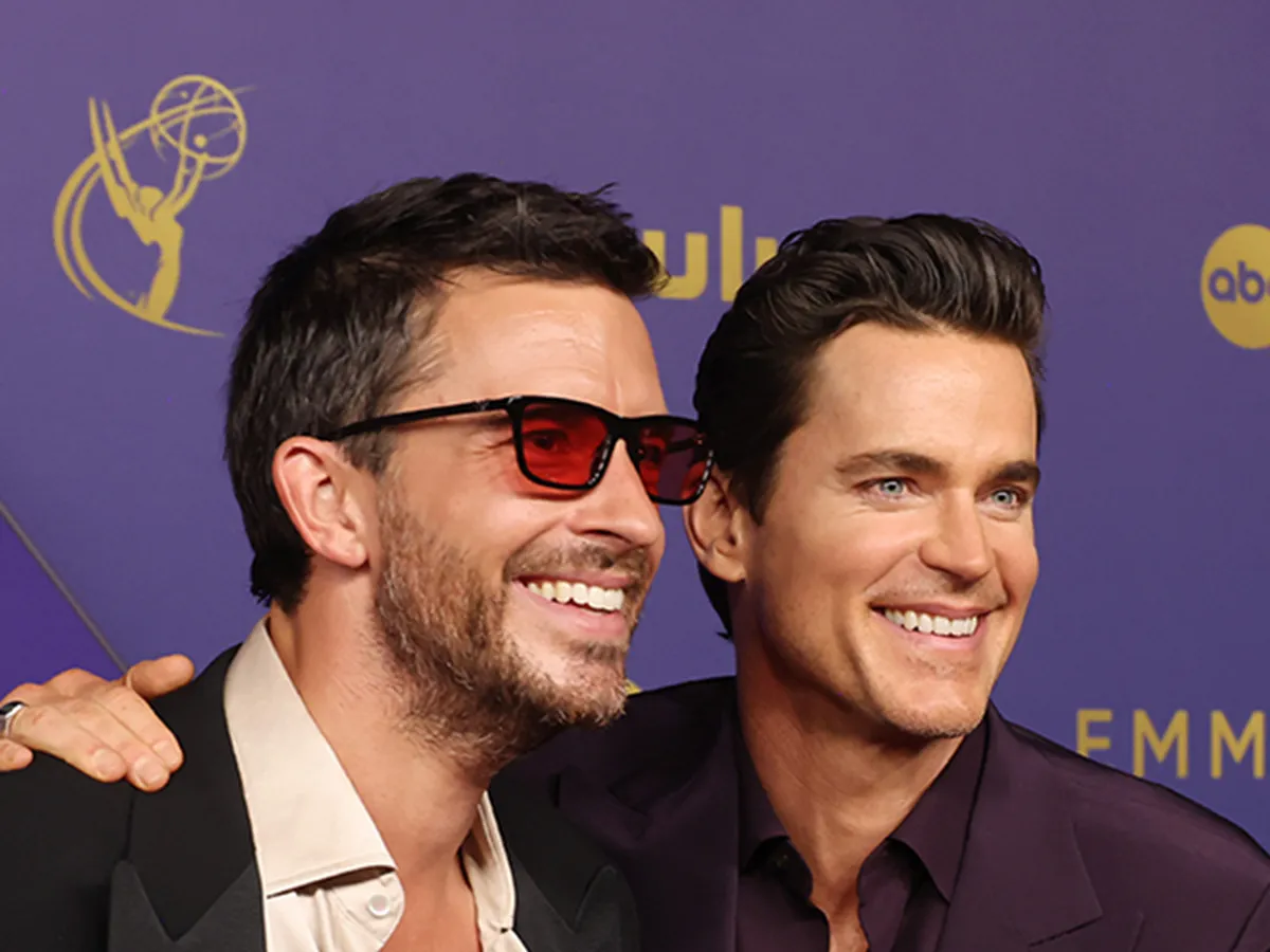 Check out the fashion as stars arrive at the 2024 Emmys red carpet 37 Jonathan Bailey and Matt Bomer