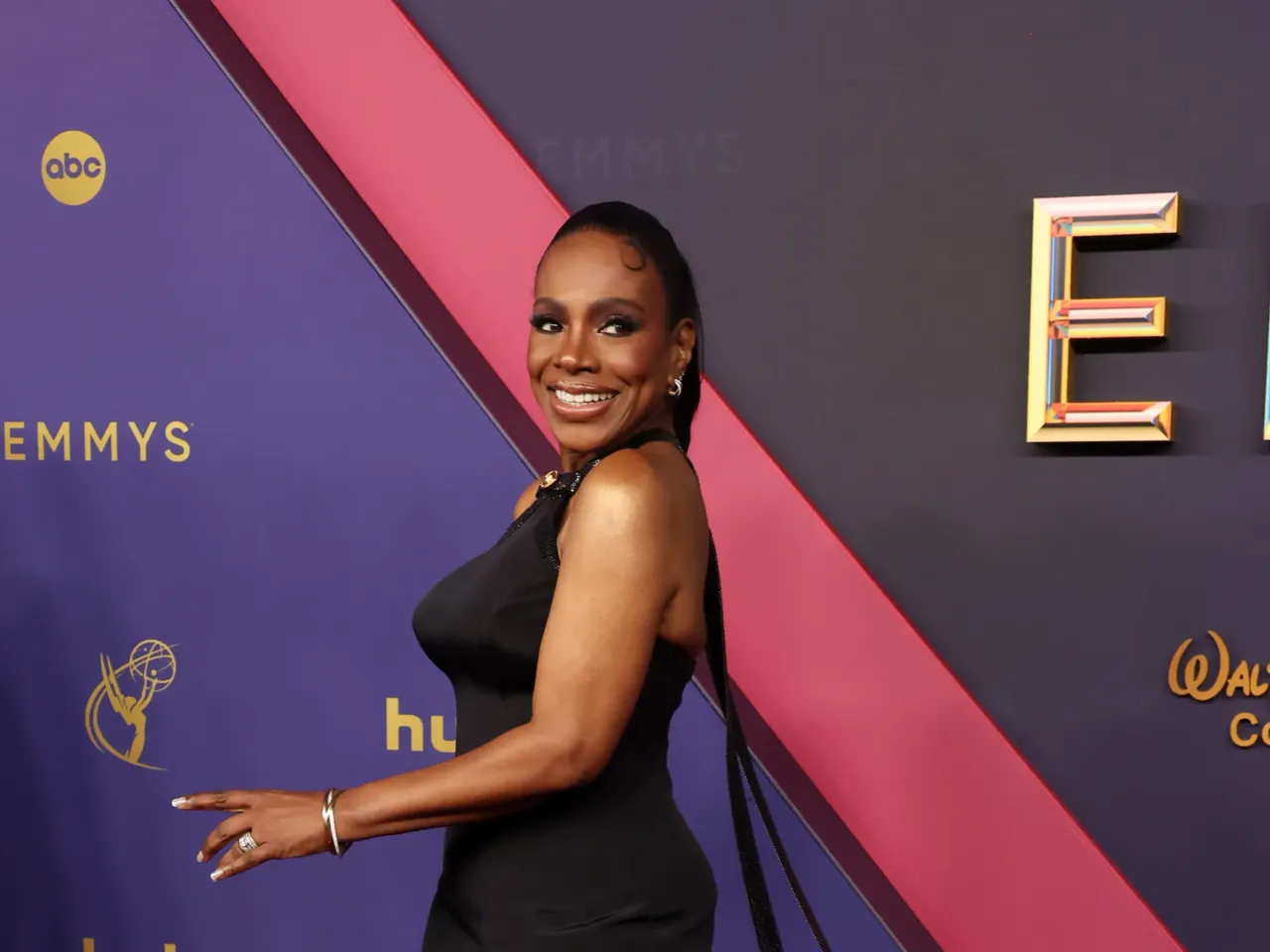 Check out the fashion as stars arrive at the 2024 Emmys red carpet 14 Sheryl Lee Ralph