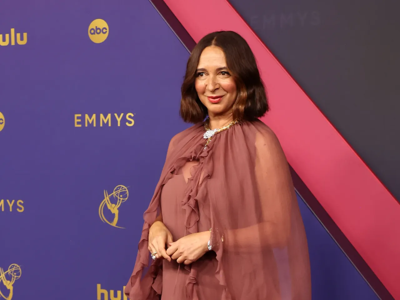 Check out the fashion as stars arrive at the 2024 Emmys red carpet 11 Maya Rudolph