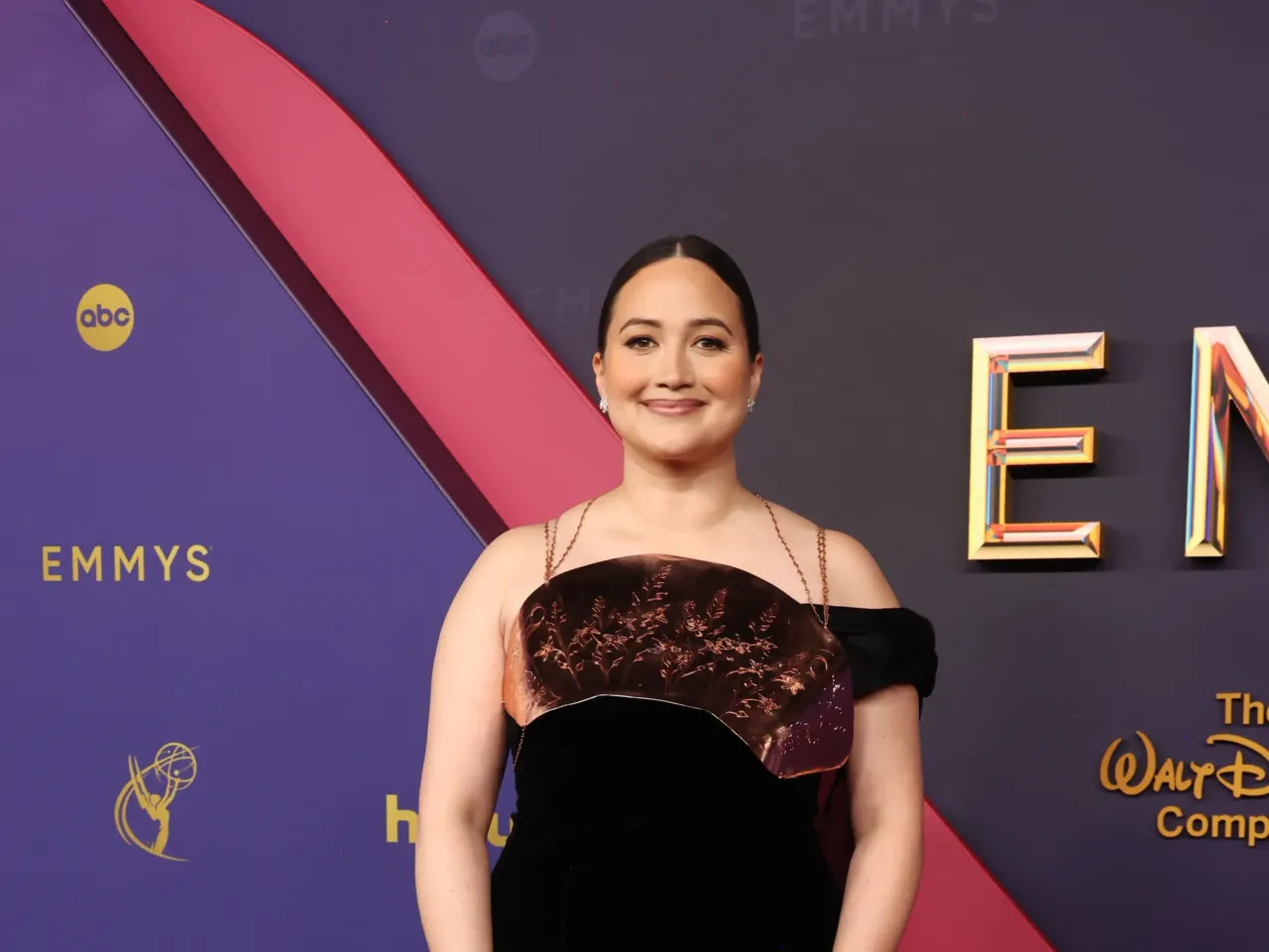 Check out the fashion as stars arrive at the 2024 Emmys red carpet 26 Lily Gladstone