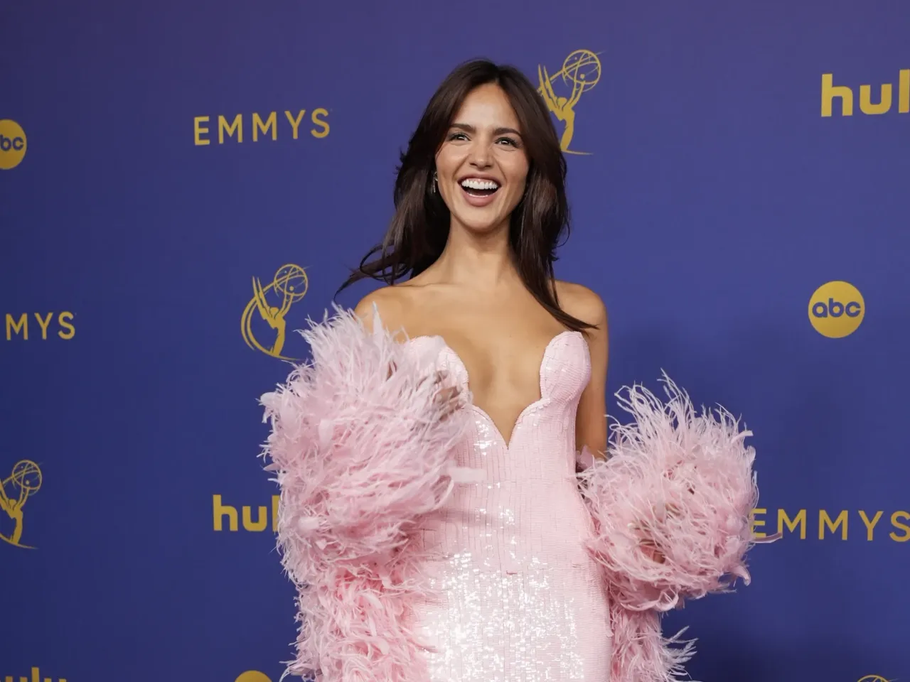 Check out the fashion as stars arrive at the 2024 Emmys red carpet 31 Eiza Gonzalez