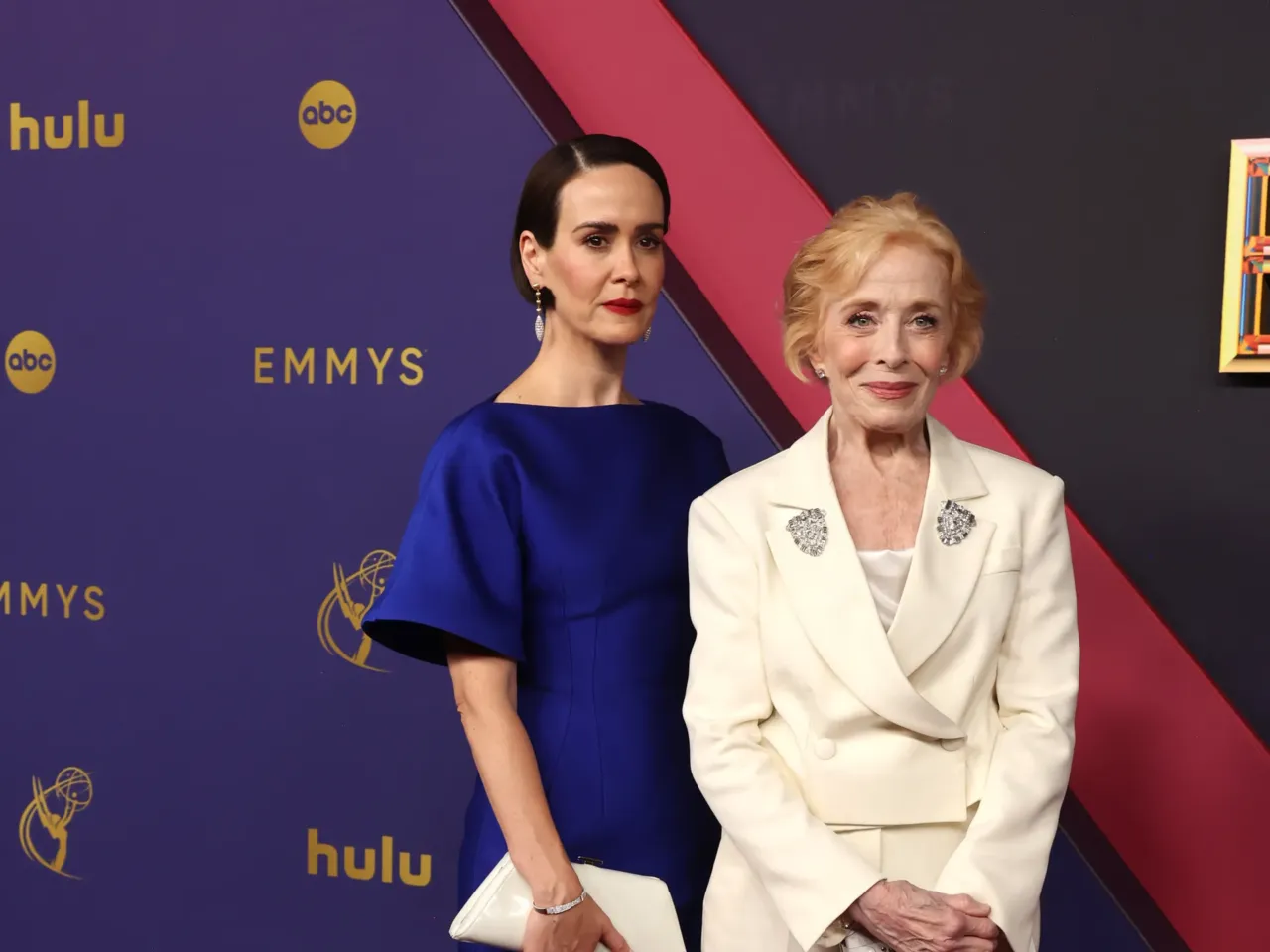 Check out the fashion as stars arrive at the 2024 Emmys red carpet 32 Sarah Paulson and Holland Taylor