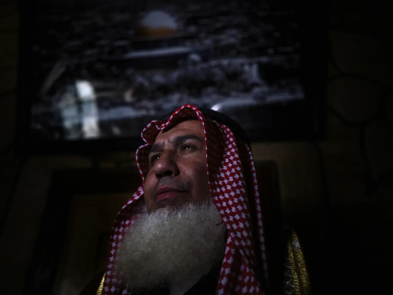 An NPR investigation: A murder in Hebron 8 Sheikh Walid Tawil is representing the family of the defendant in a parallel Palestinian justice system of community reconciliation.