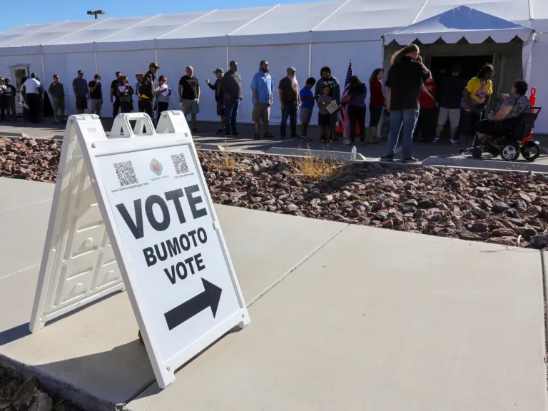 There are a lot of nonpartisan voters in Nevada, making the swing state hard to read