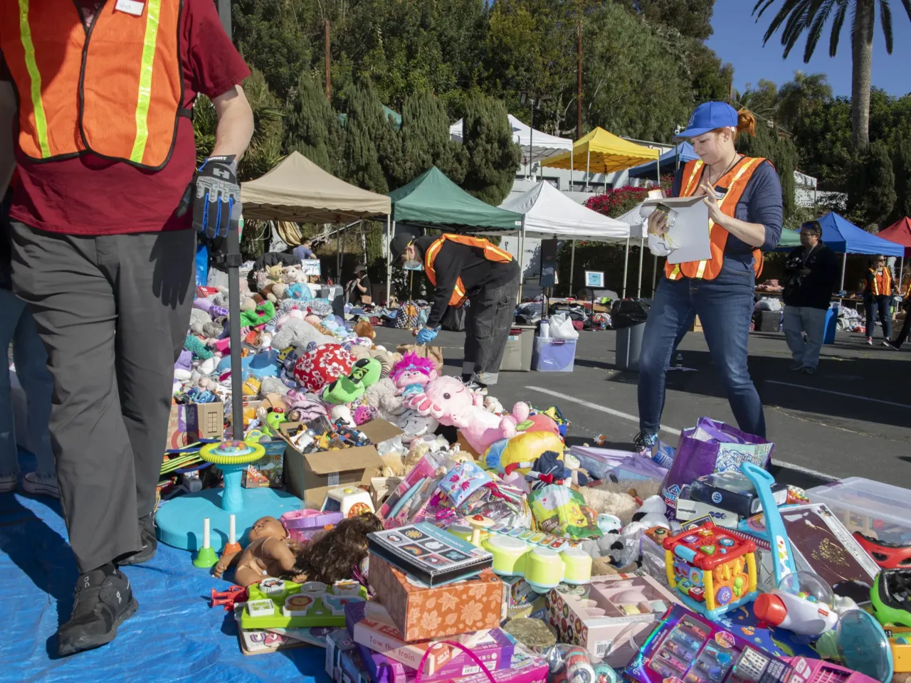 LA's Magic Castle offers a brief escape during the wildfires 2 The Magic Castle opened its parking lot to the public as a donation drop off and pick-up center to support the tens of thousands of wildfire evacuees and victims across the county.