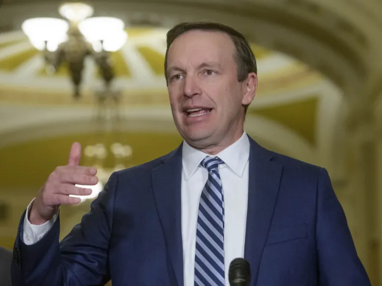 Public needs to rise up to fight ‘constitutional crisis,’ says Democratic senator