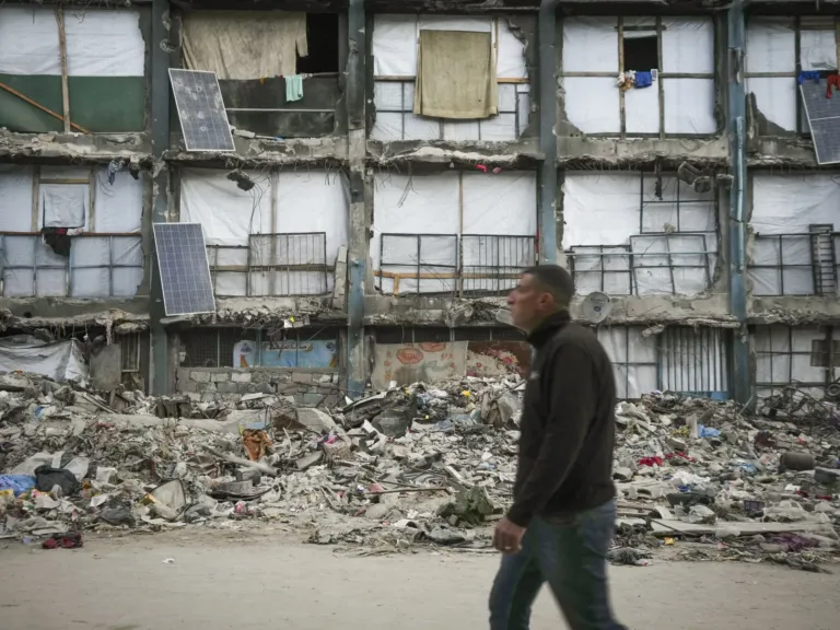 Israel’s defense minister tells the army to prepare to relocate Palestinians from Gaza