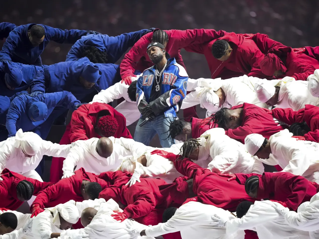 Kendrick Lamar brought West Coast hip hop, Uncle Sam and Serena Williams to the Super Bowl 5 Kendrick Lamar during his halftime performance, Sunday, Feb. 9, 2025.