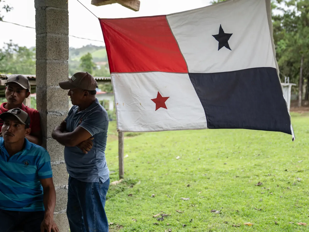 The Panama Canal needs more water. The solution is a dam that could displace thousands 9 Farmers discuss the future of their village, Limón de Chagres.