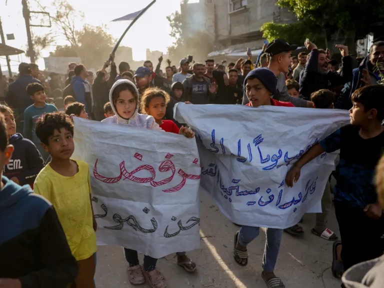 Palestinians in Gaza protest against Hamas for a second day