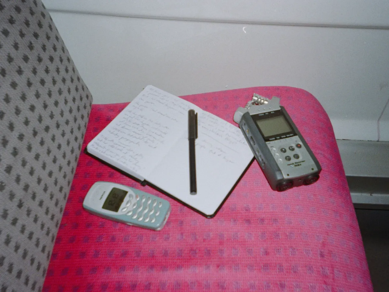 This former influencer gave up her smartphone. She says you should, too 1 Lamm's journalism kit includes a dictaphone she uses to conduct interviews and record music demos, her dumbphone, and a notebook that she says she would be lost without.