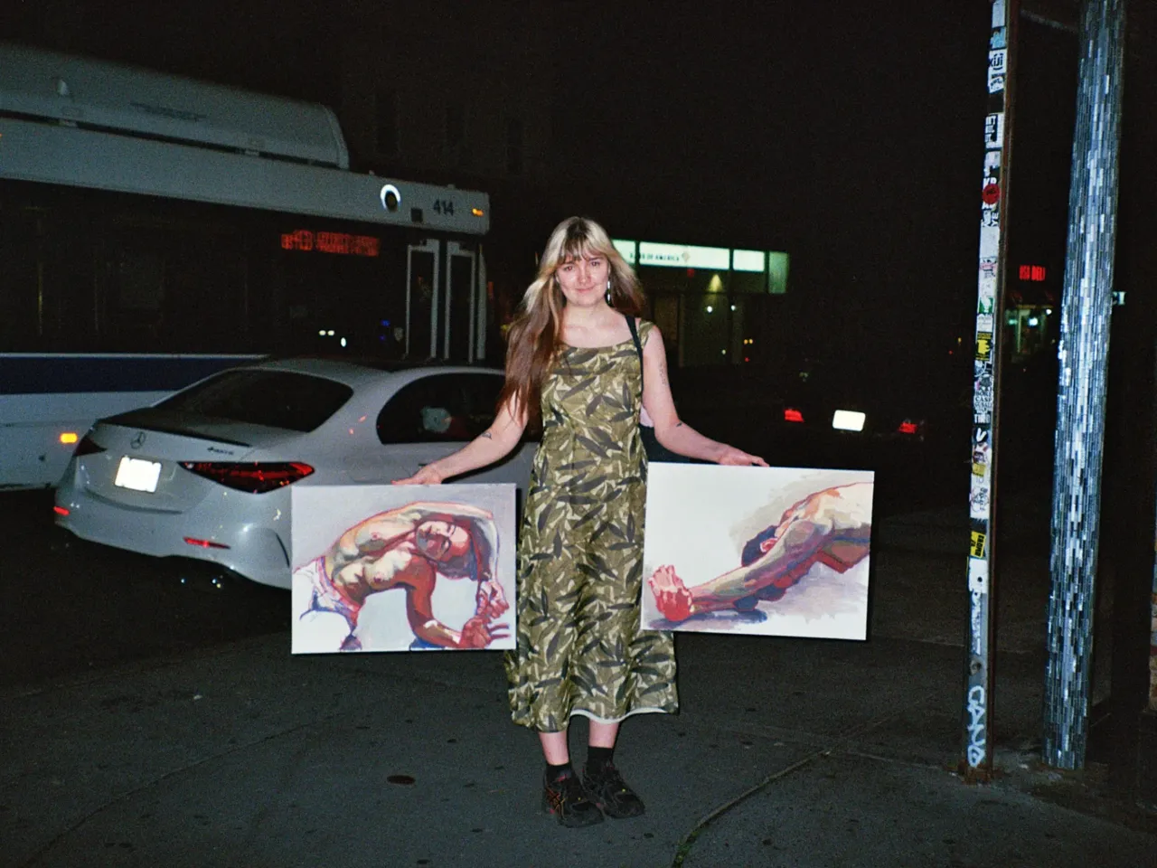 This former influencer gave up her smartphone. She says you should, too 2 Lamm on her way to an exhibition of her paintings in Brooklyn, June 2024.