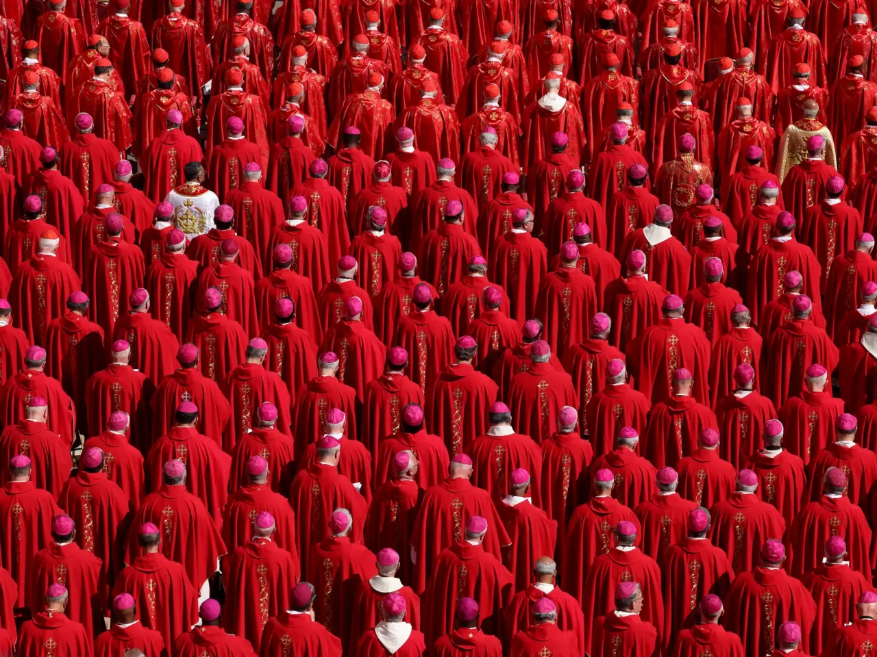 Crowds of mourners and dignitaries pay respects to Pope Francis at funeral service 1 Cardinals attend the funeral of Pope Francis in St. Peter's Square.