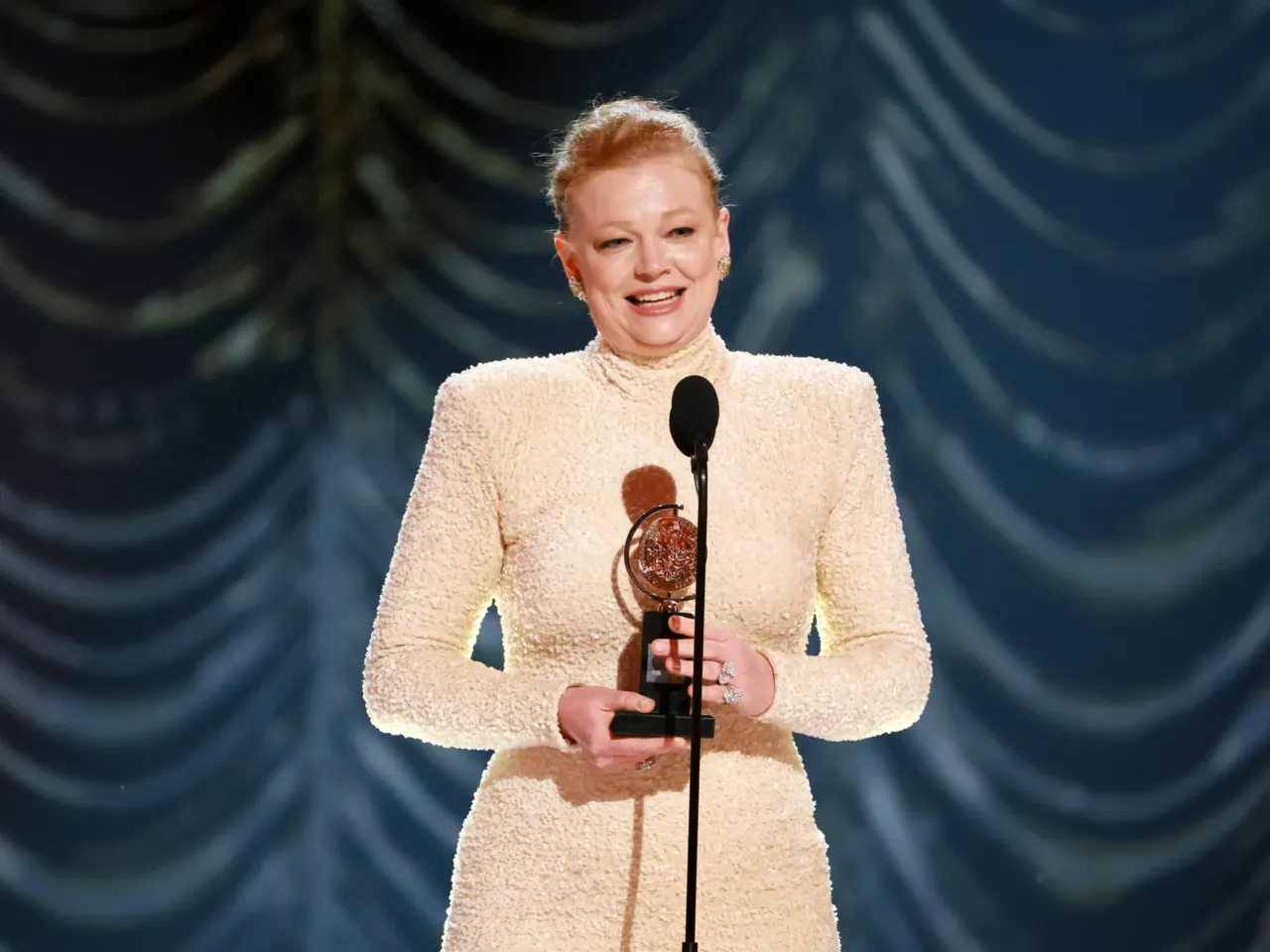 Tony Awards 2025: The complete list of winners 2 Sarah Snook accepts the Best Performance by an Actress in a Leading Role in a Play award for The Picture of Dorian Gray.
