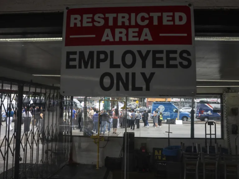 Immigration raids could ‘devastate’ construction in the United States, says industry leader