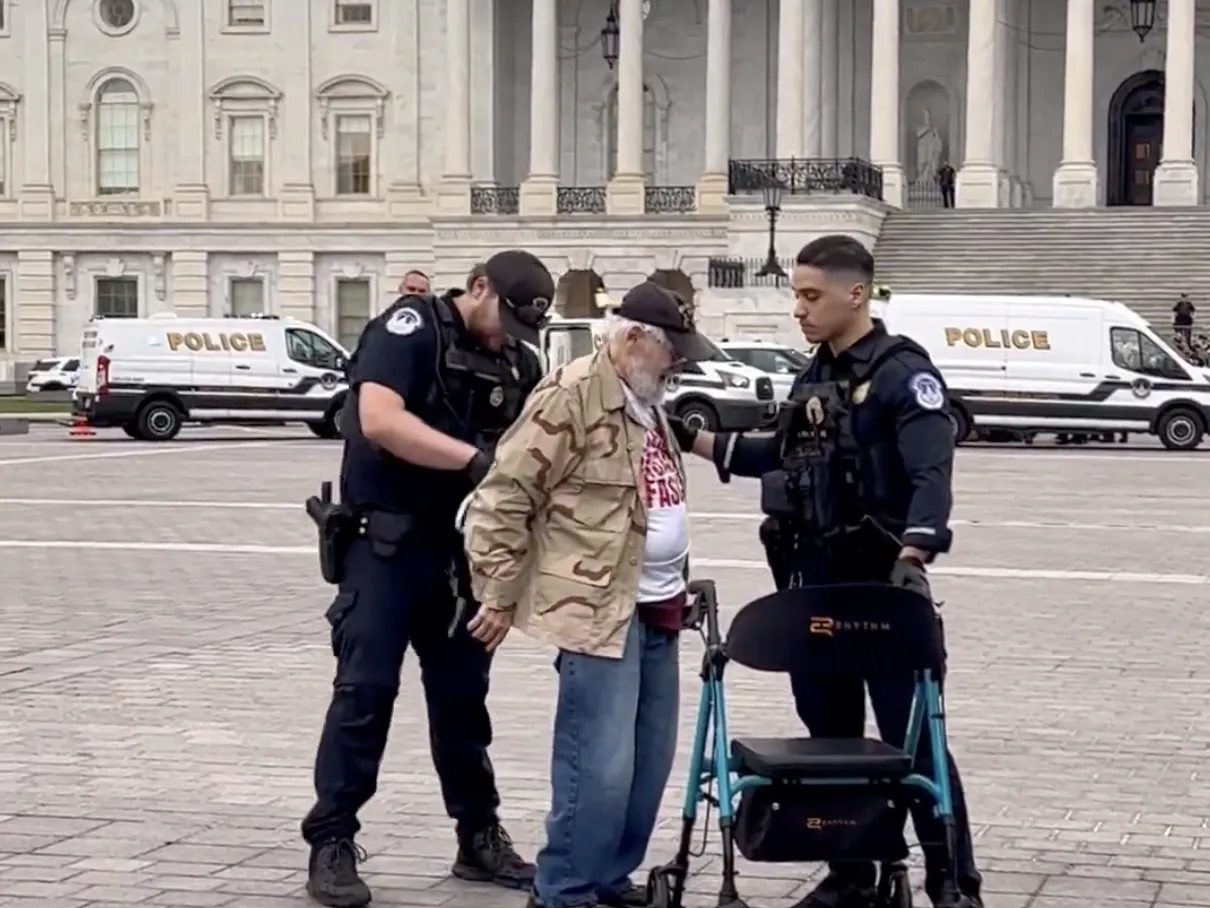 The story behind the arrest of 87-year-old veteran John Spitzberg at the Capitol 1 Capitol Police officers arrest Spitzberg at the U.S. Capitol in Washington, D.C., during protests on June 13.