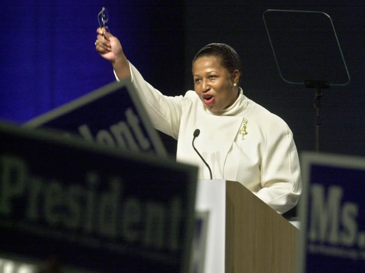 The first Black woman U.S. Senator looks back on her political career in new memoir 1 Democratic presidential candidate, former Illinois Sen. Carol Moseley Braun waves to sign waving supporters during her speech at the California Democratic Party State Convention in Sacramento, Calif., Sunday, March 16, 2003.