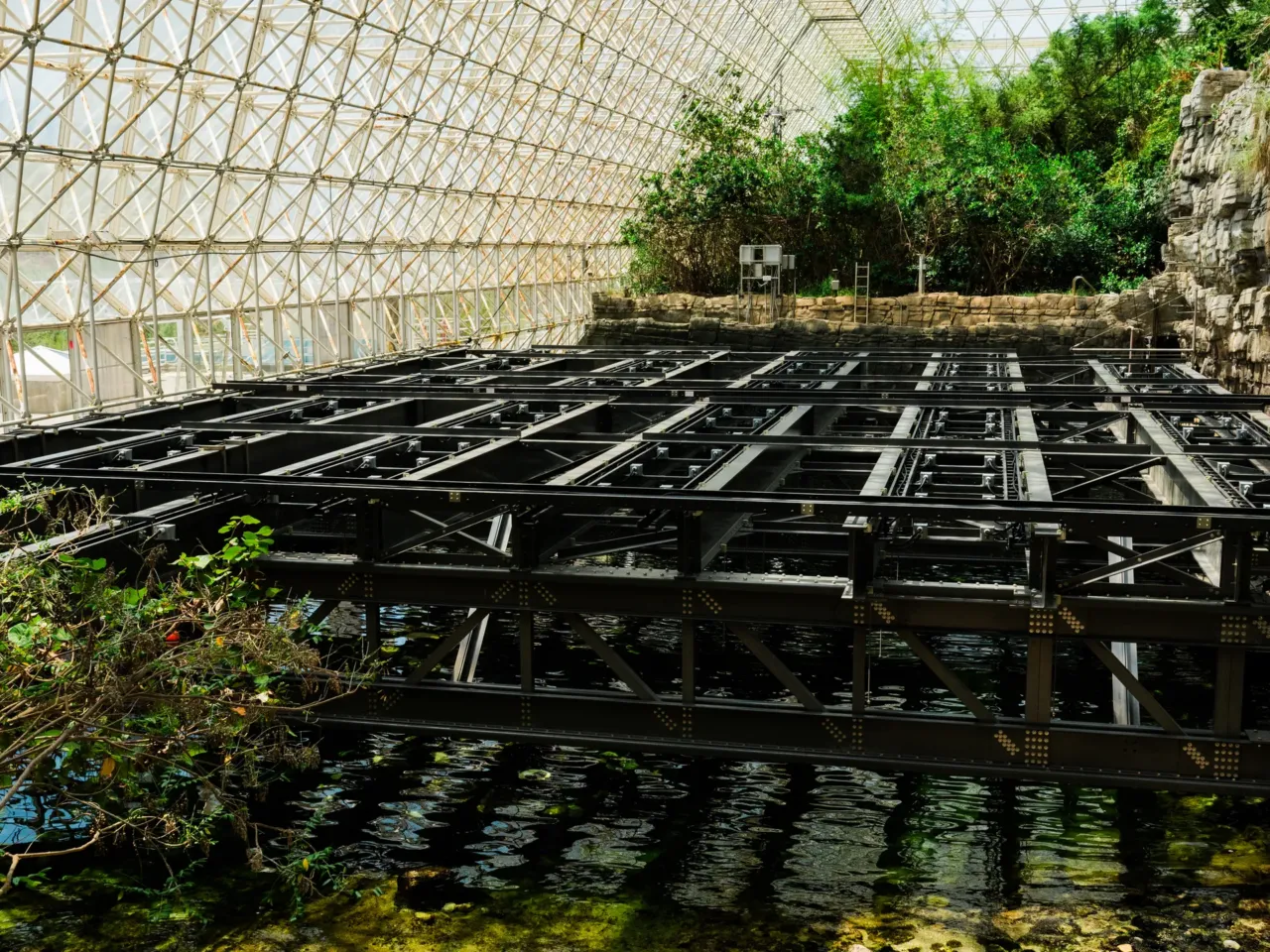 Inside the evolution of Biosphere 2, from '90s punchline to scientific playground 12 The miniature ocean at Biosphere 2 on June 20, 2025, in Oracle, Ariz.