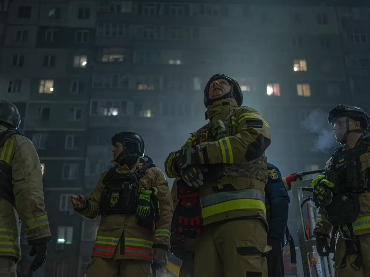 Sumy, a center of Ukrainian culture, lives in the crosshairs of a new Russian offensive 5 Emergency workers outside an apartment complex in the city of Sumy that was hit in a Russian drone strike early this year.