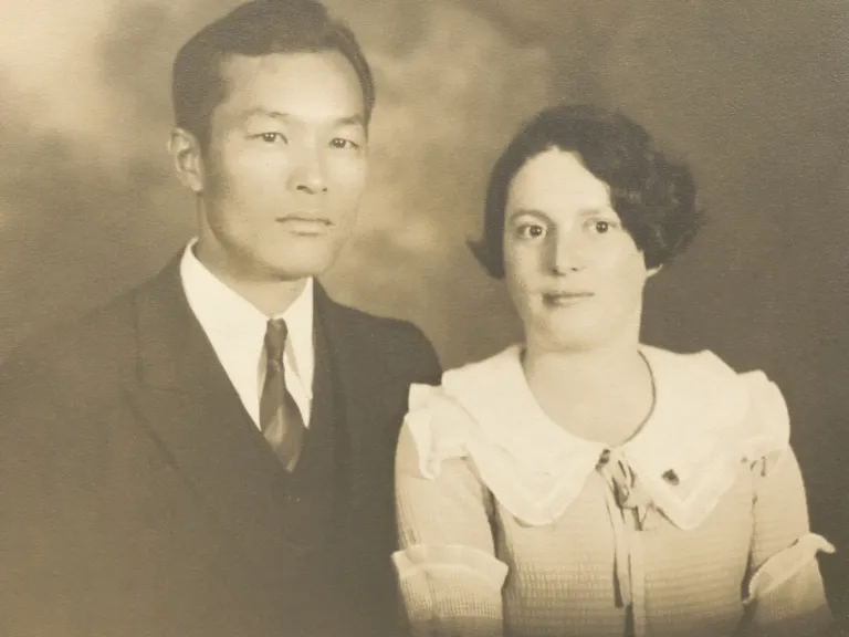 New book ‘Together in Manzanar’ reveals life inside WWII Japanese detention camp