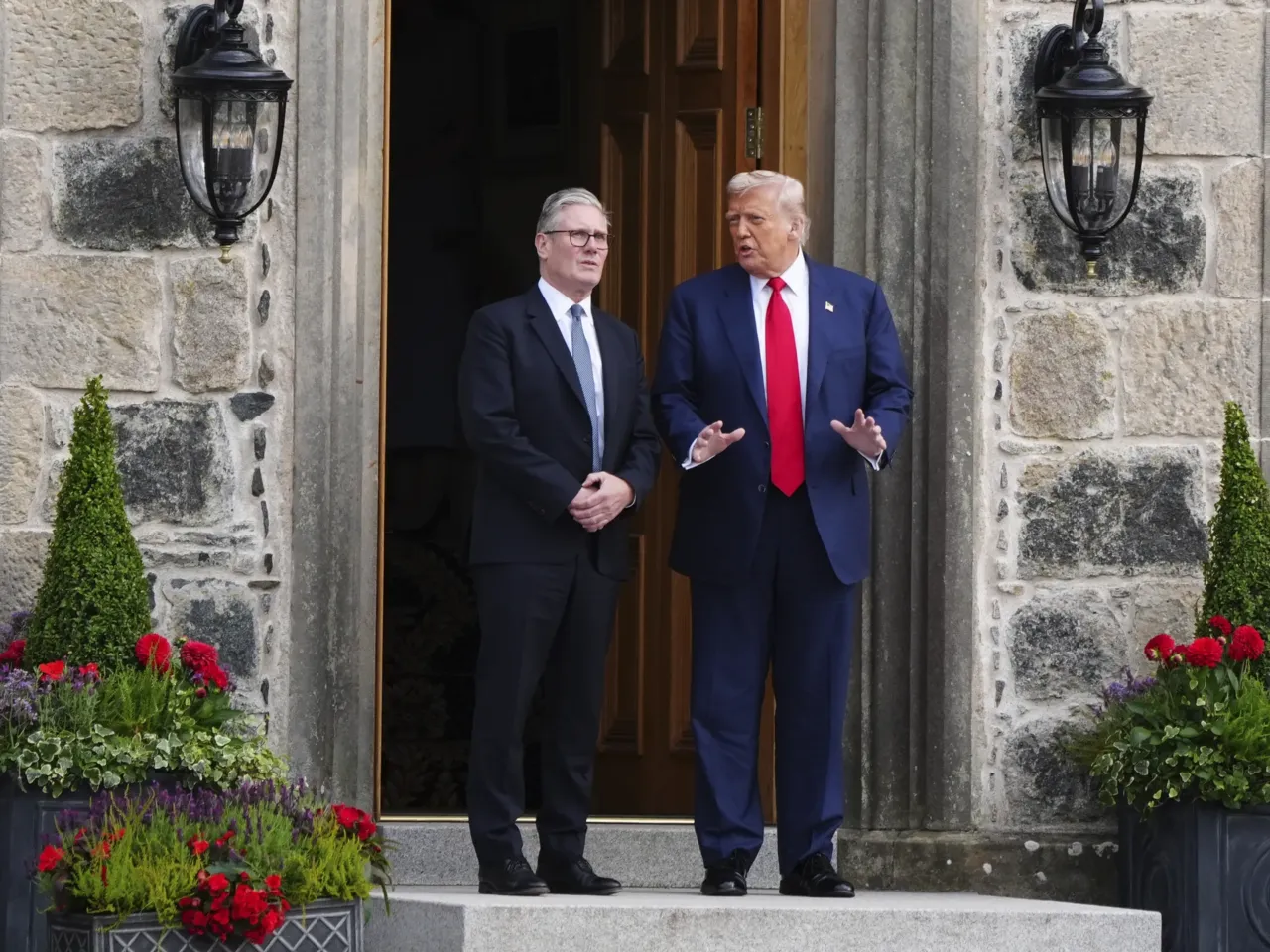 British Prime Minister Keir Starmer and President Trump at Trump International Golf Links in Aberdeenshire, Scotland, Monday.