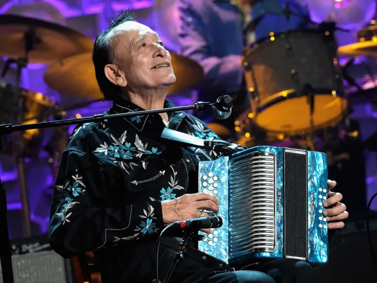 Accordion master Flaco Jimenez has died at 86