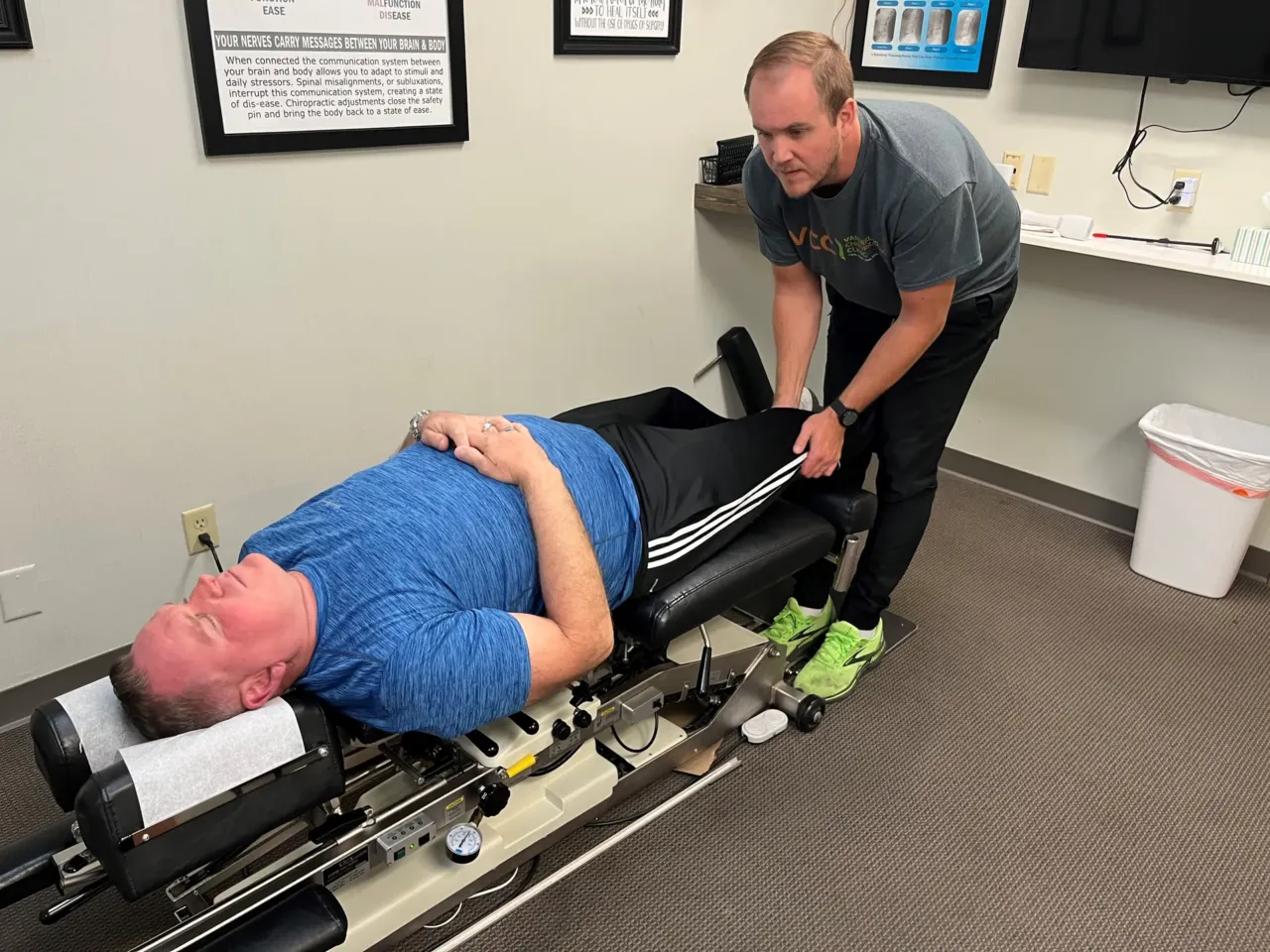 Congress looks to ease veterans' use of health care outside the VA 1 John-Paul Sager, a veteran of the Marine Corps and Army, is treated for chronic back and shoulder pain by chiropractor Matt Gronewold in Waterloo, Iowa, on June 20, 2025. The Department of Veterans Affairs' community care program pays for Sager's treatments at Vanderloo Chiropractic Clinic in Waterloo.
