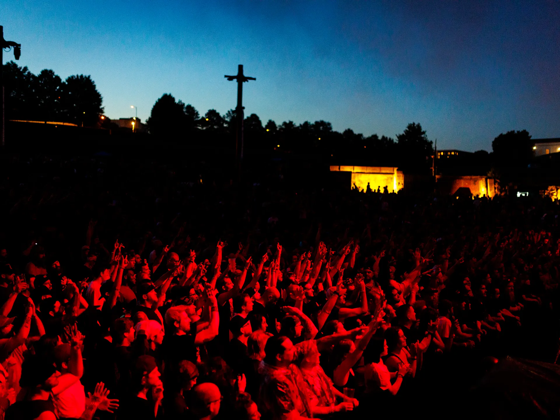 Joy and happiness radiate when GWAR and Lamb of God return to Richmond 47 A crowd shot of the crowd watching GWAR on stage at Allianz Amphitheater in Richmond on July 24, 2025.