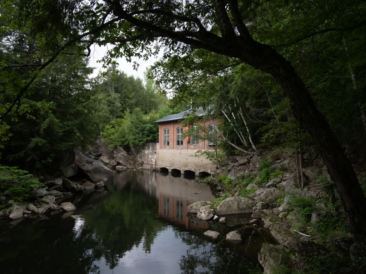 Flushable wipes and Iran: Water treatment facility adds cyberattacks to worry list 6 A hydroelectric power station on the Black River in Cavendish is near where treated water from the water treatment facility is discharged. Many of the area's water facilities have only had minor upgrades since the 1970s.