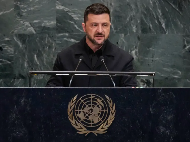 Ukraine’s Zelenskyy issues a stark warning about a global arms race and AI war