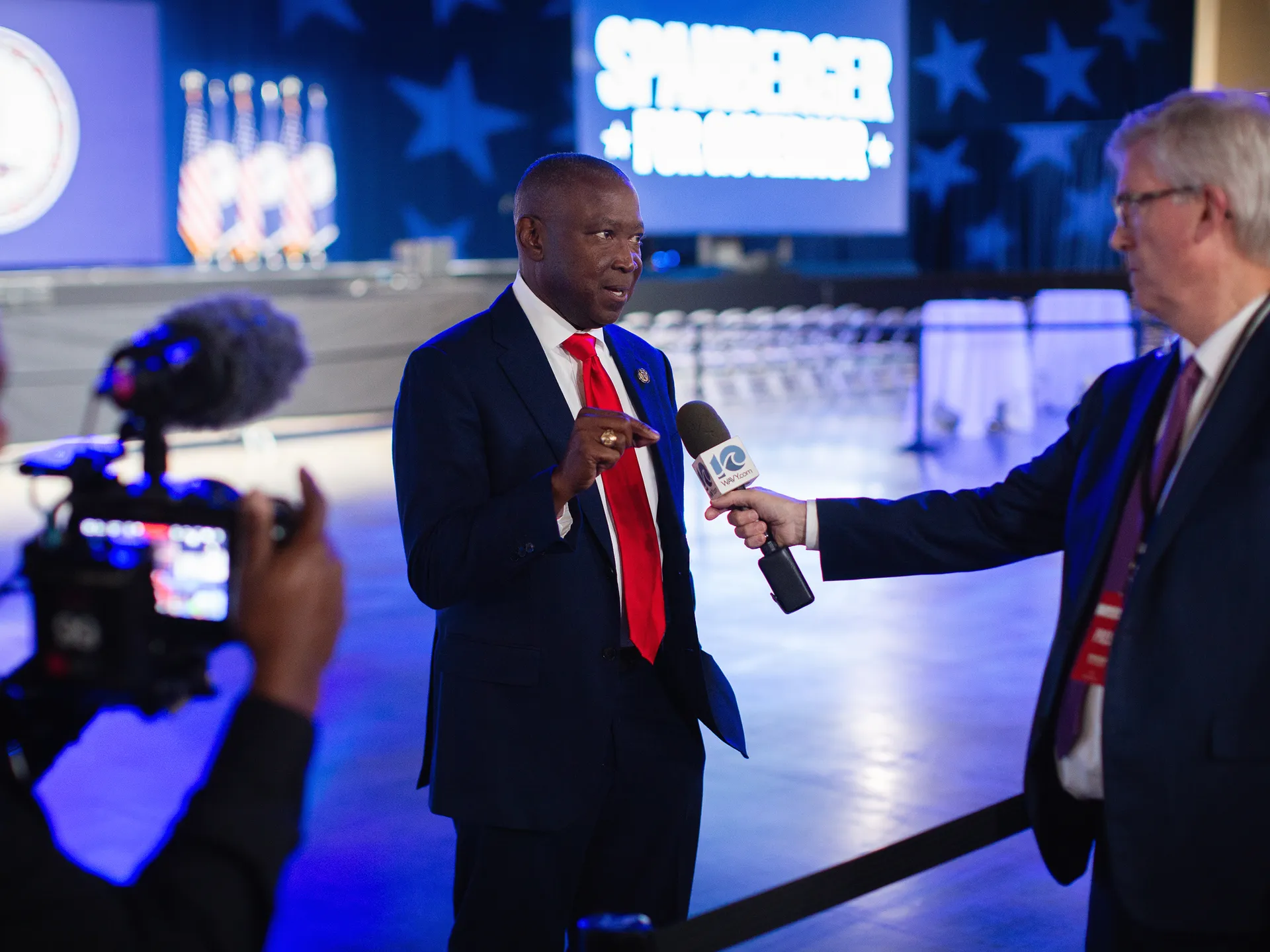 Photo essay: Amid historic election, Virginians long for change 24 A WAVY-TV correspondent interviews Virginia House Speaker Don Scott Jr. (D–Portsmouth) during the election night event for Abigail Spanberger.