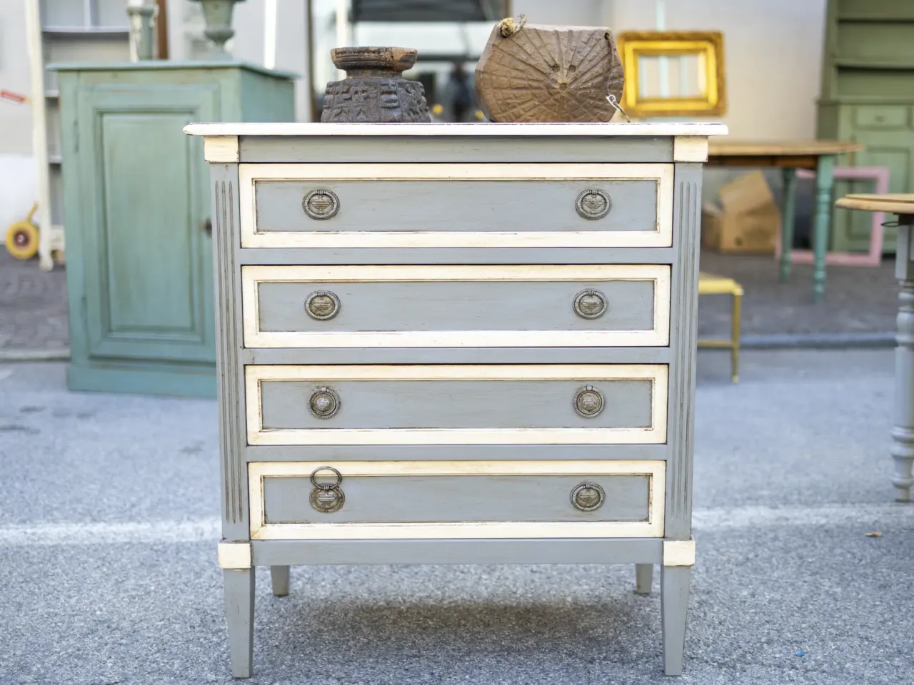 4 reasons to decorate your home without the help of social media 3 Yard sales and thrift stores often have more unique, higher-quality pieces than the low-cost options you can purchase from big box stores online.