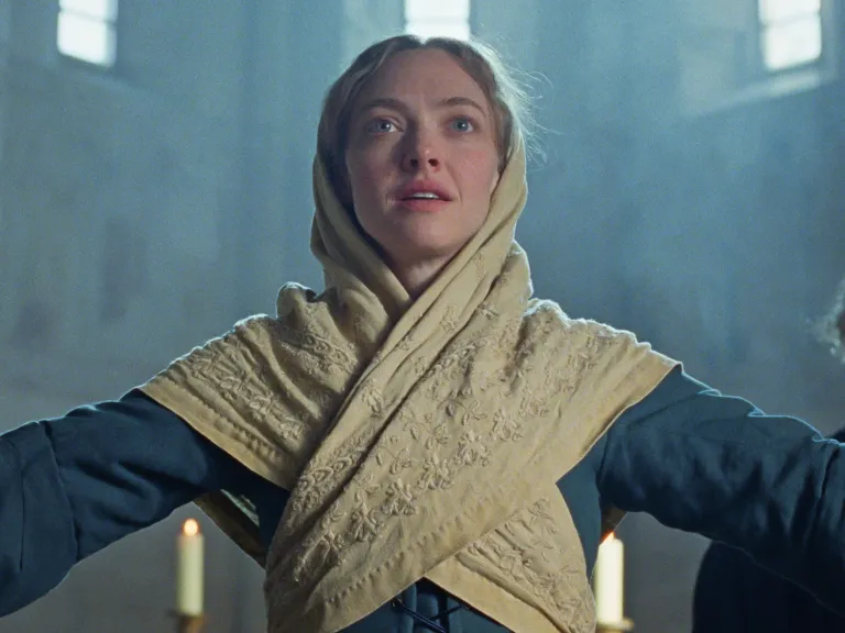 Amanda Seyfried’s tally for 2025: 3 starring roles, 2 Golden Globe nominations