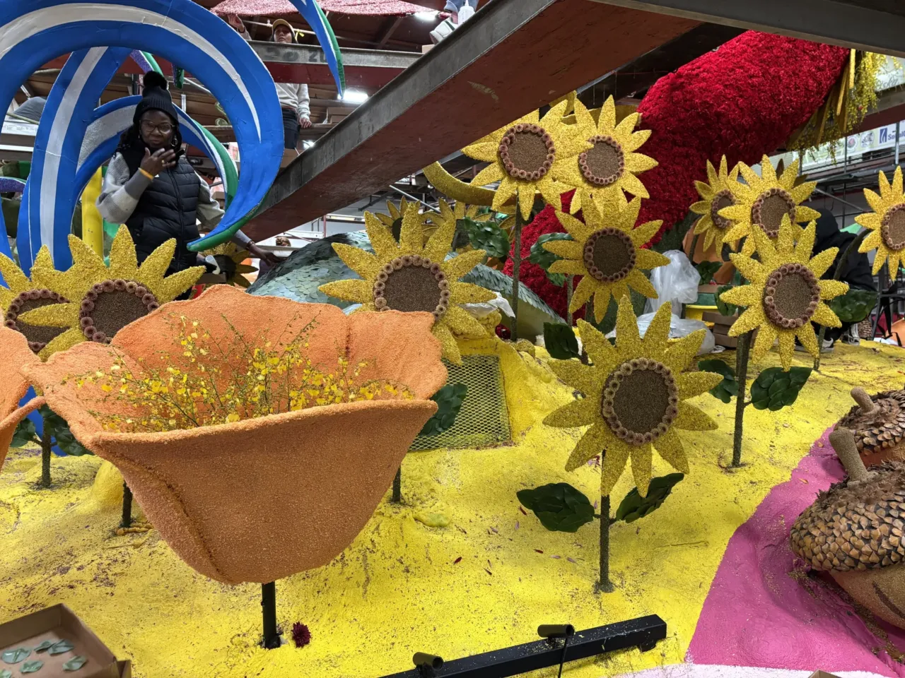 Rising from the ashes, a symbol of hope at the Rose Parade 2 Each sunflower represents one of the 31 people who died in the Palisades and Eaton fires.