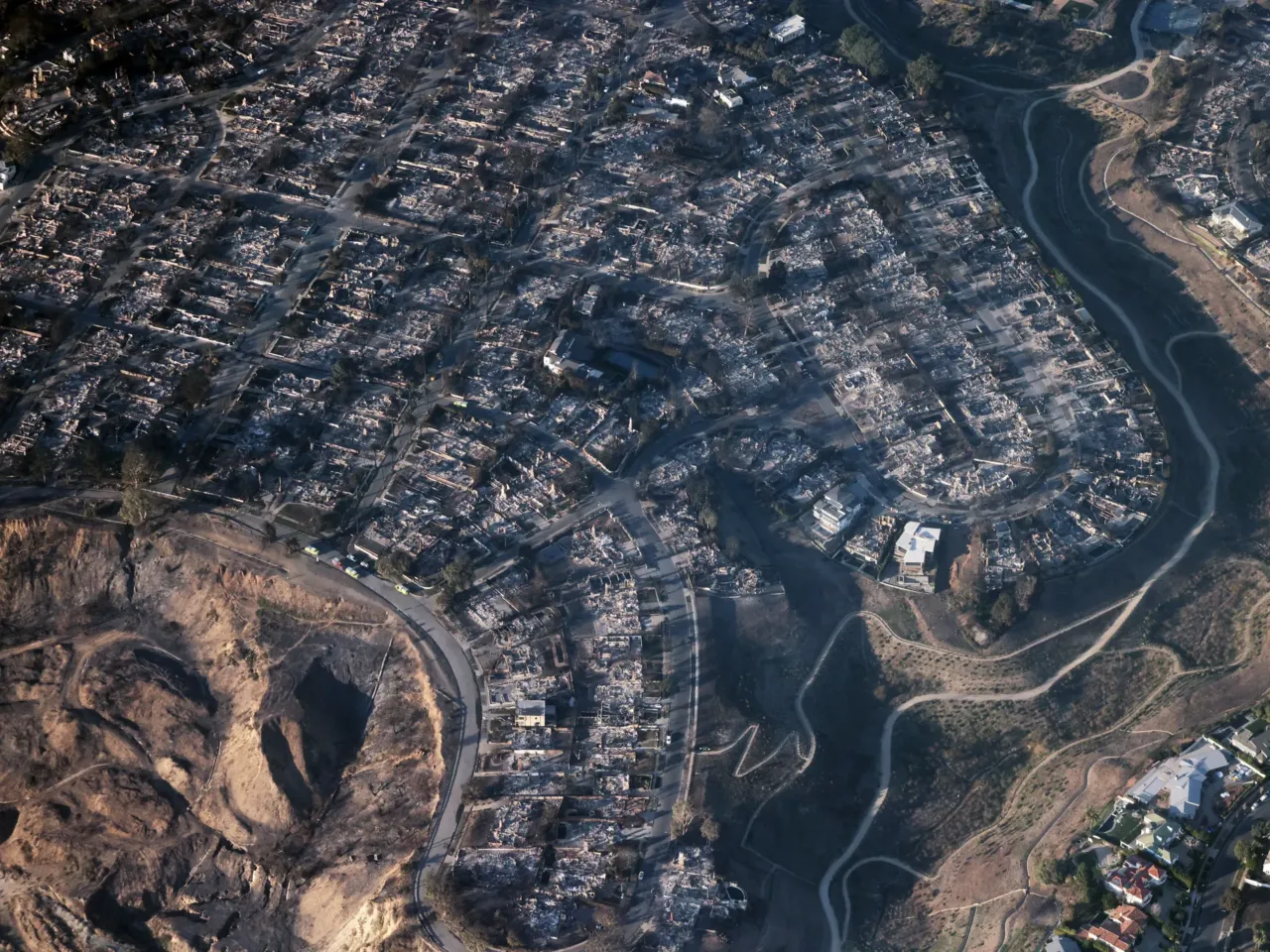 The long-term health impacts from the LA wildfires are just becoming clear 2 Homes and businesses in parts of Los Angeles were reduced to rubble and ash. The fires caused a spike in visits to some emergency rooms for issues such as respiratory problems and heart attacks. And many people's blood showed signs of health disruptions. Scientists are tracking many local residents to understand the long-term health impacts of the fires.