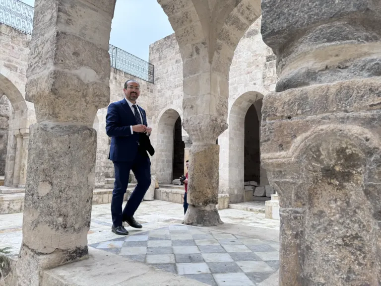 Syria, once home to a large Jewish community, takes steps to return property to Jews