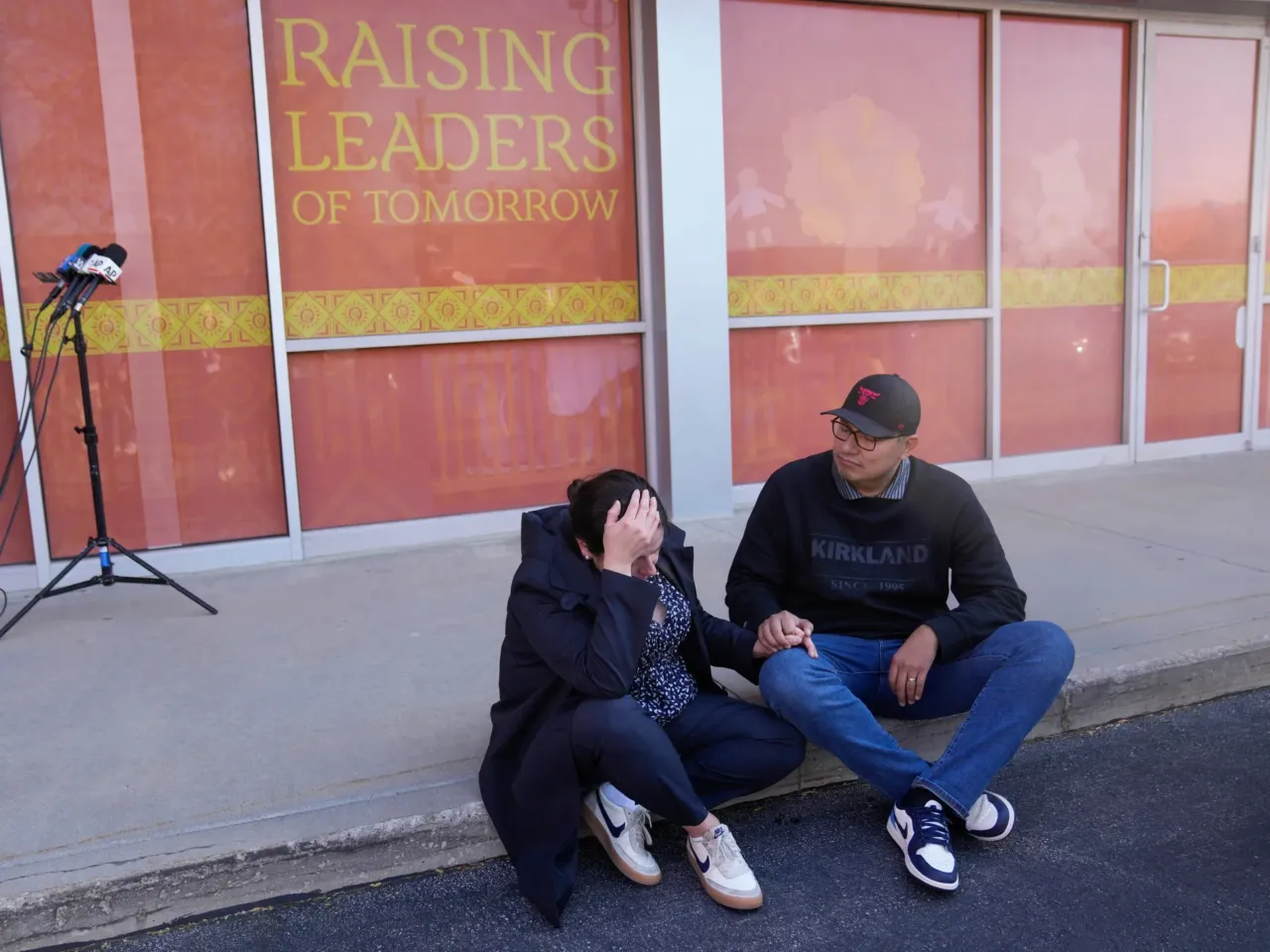 Medicaid can share data with ICE. Here's how that 180-degree change spreads fear 1 An employee in Rayito de Sol Spanish Immersion preschool in Chicago was taken into federal custody on Nov. 5, 2025. Immigration enforcement at schools and hospitals was against policy under previous presidents. Here, two parents console each other.