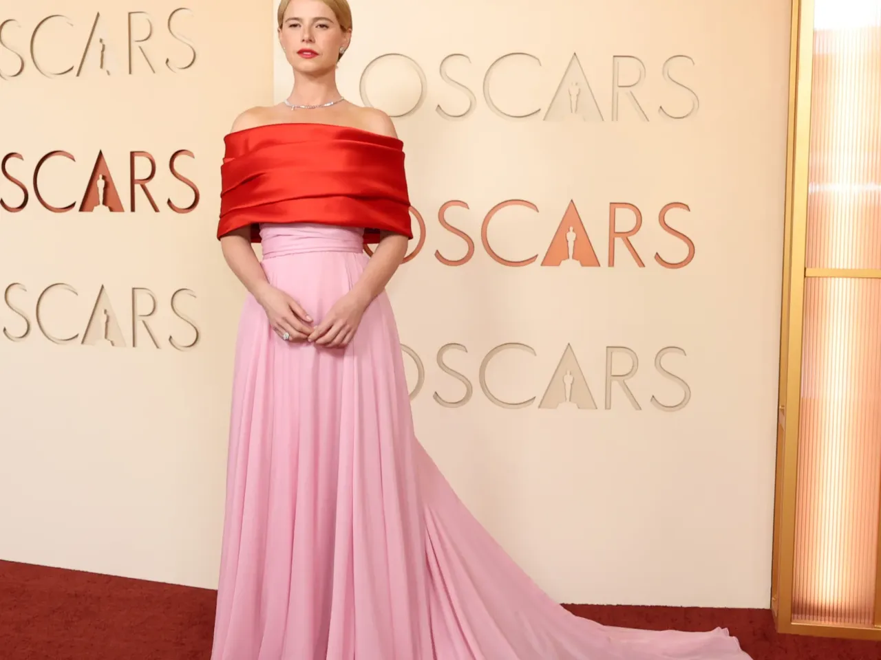 See the Oscars red carpet looks 9 Jessie Buckley