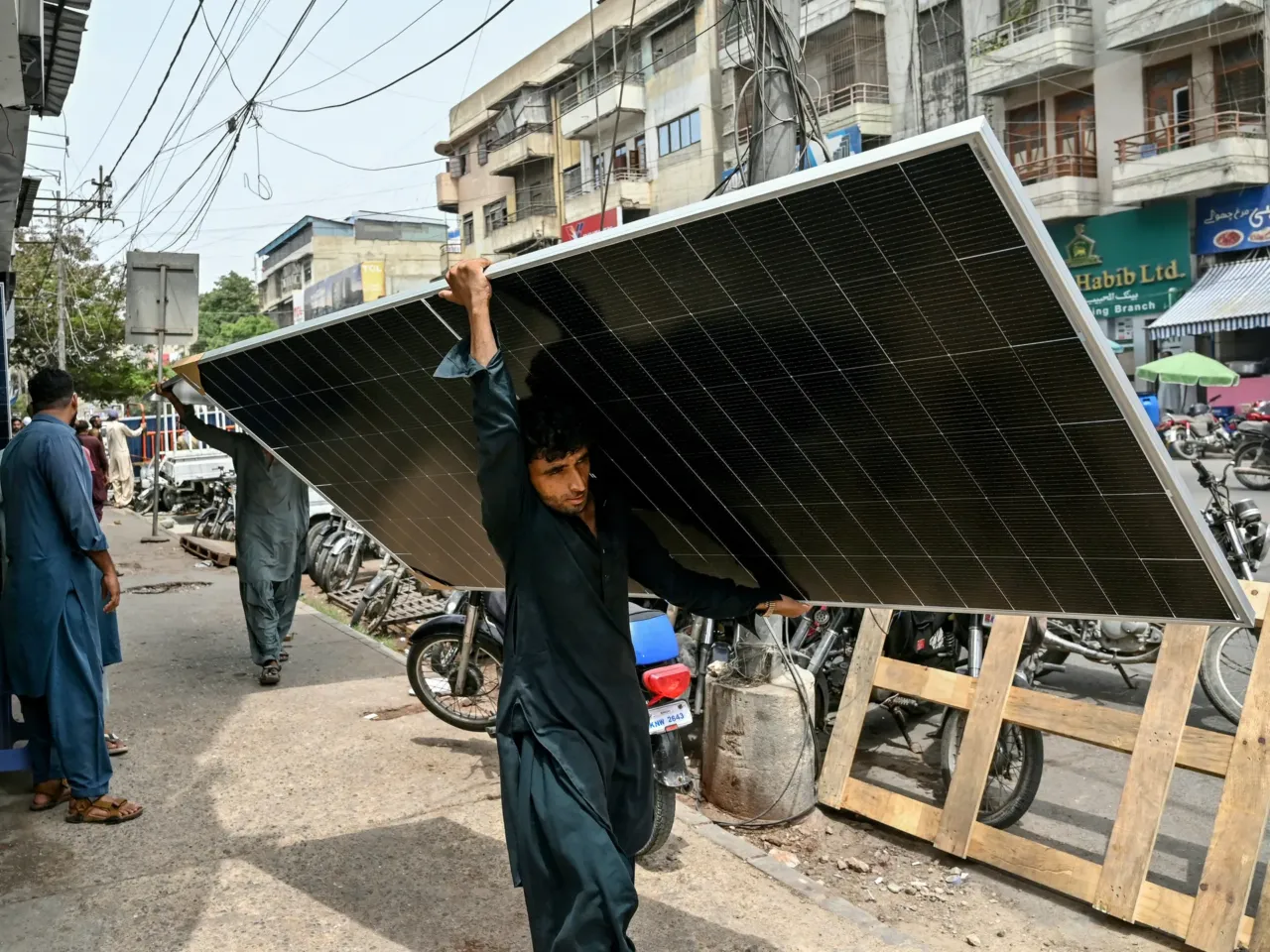 Energy experts say that because of the rapid growth of solar, Pakistan has a greater cushion against the growing energy crisis.