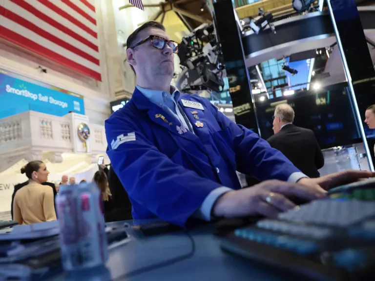 Oil prices plunge and stocks soar after U.S. and Iran agree on a ceasefire