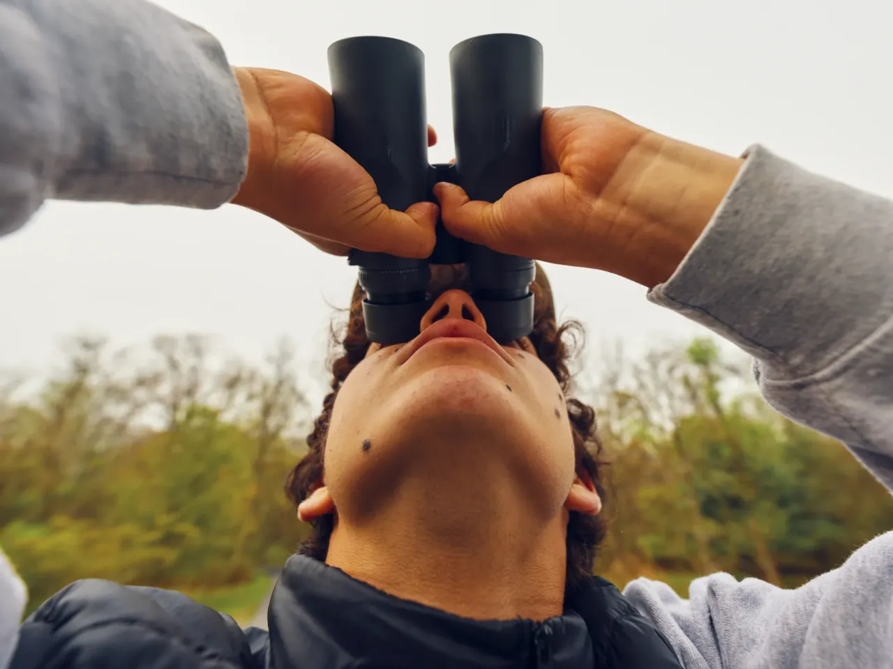 24 hours with 3 teenage birders: Welcome to the World Series of Birding 4 Zade Pacetti, 16, looks through binoculars.