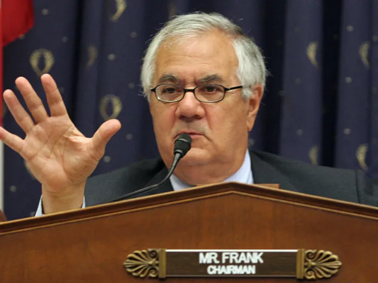 Barney Frank, former congressman and gay-rights pioneer, dies at 86