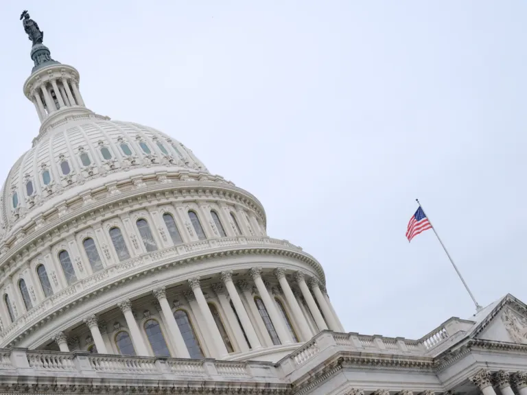 Senators grill officials from the sports betting and prediction markets industry