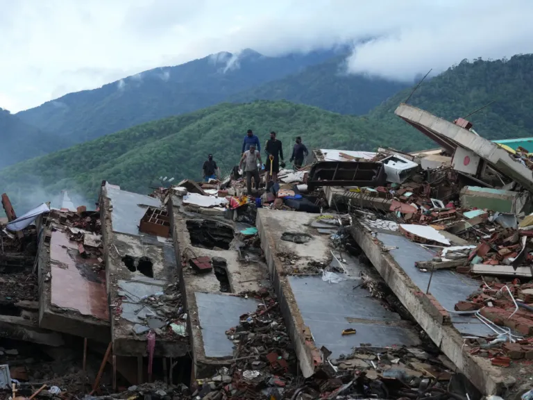 Untold casualties and humanitarian needs: What to know a week from Venezuela’s quakes