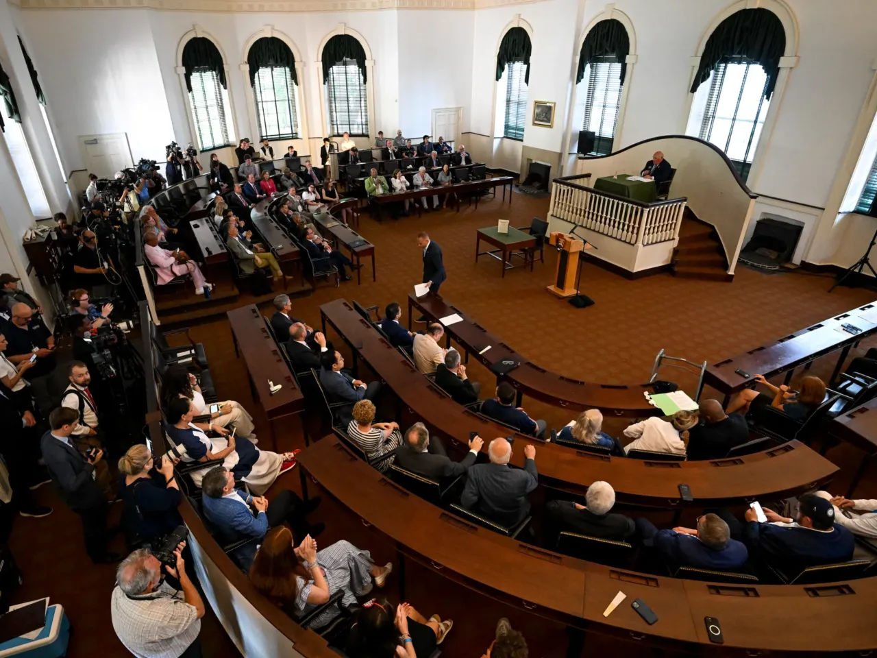 The Second Continental Congress wrote the Declaration. Is Congress today living up? 4 House Minority Leader Hakeem Jeffries returns to his seat after delivering remarks during a ceremonial gathering of members of Congress at Independence Hall.