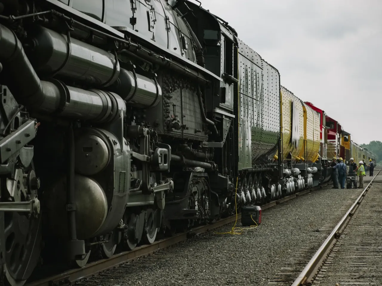 The biggest steam locomotive is whistle-stopping across the U.S. 2 Union Pacific's Big Boy No. 4014, the world's largest operating steam engine locomotive, is seen during a stop in Philadelphia.
